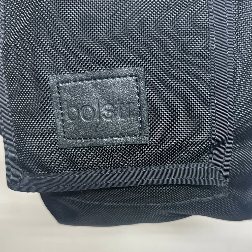 Compact Black Messenger Bag with Durable Fabric